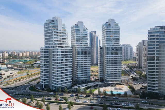 Uzi Hitman St – Ir Yamim, Netanya